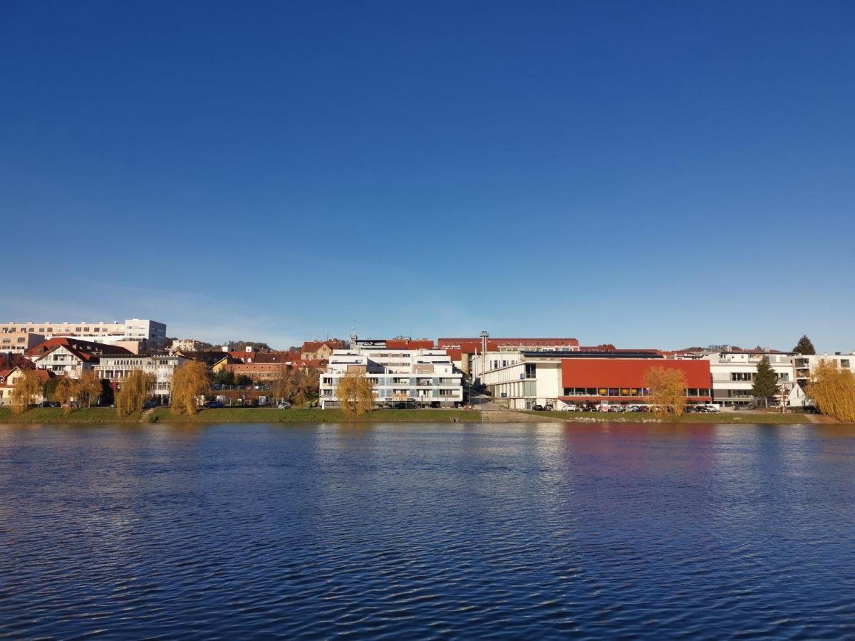 Apartment Lent Maribor Exteriör bild
